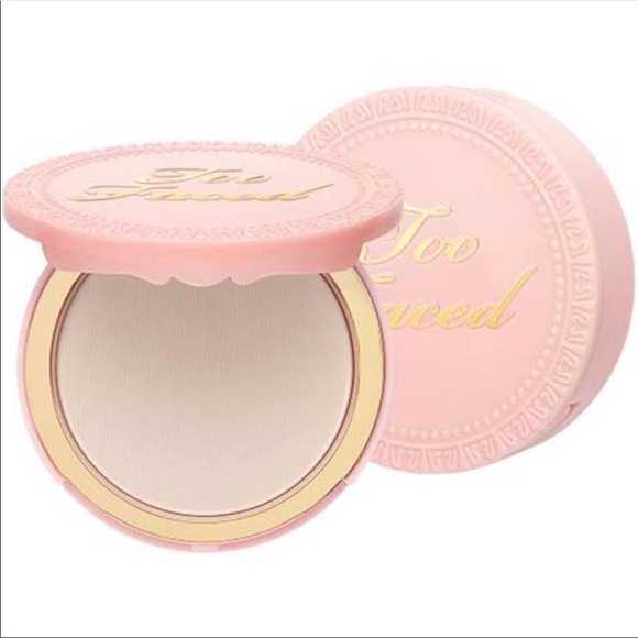 Too Faced | Primed Poreless Pressed Powder - Picture 2 of 8